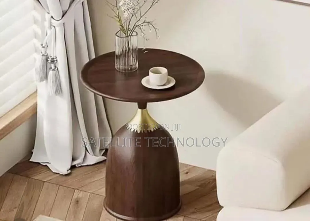 Strong Quality Side Stool Table