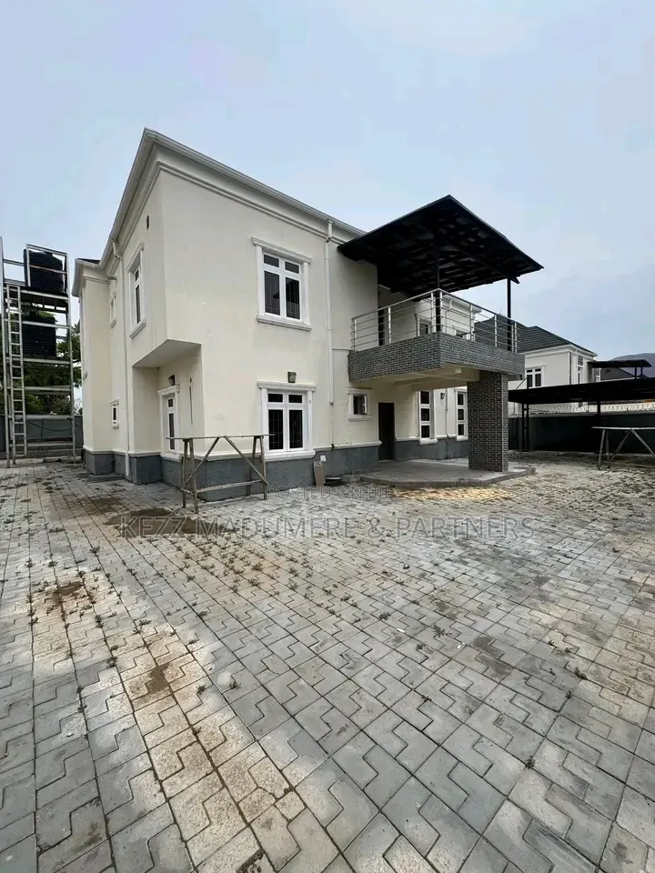 6bdrm Duplex in Admiralty Estate , for sale