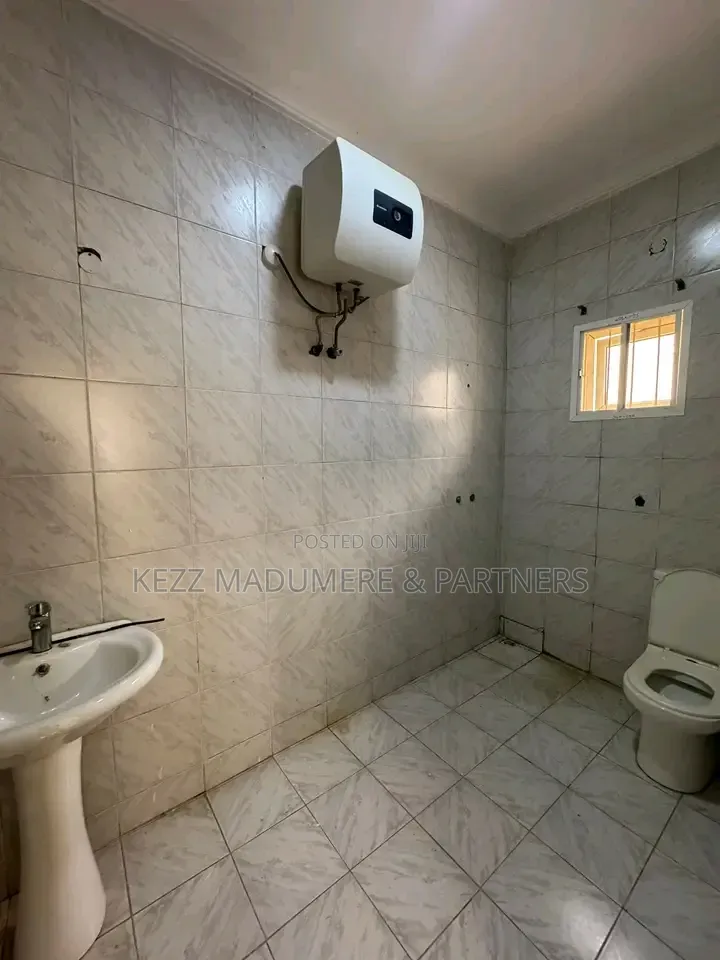 6bdrm Duplex in Admiralty Estate , for sale