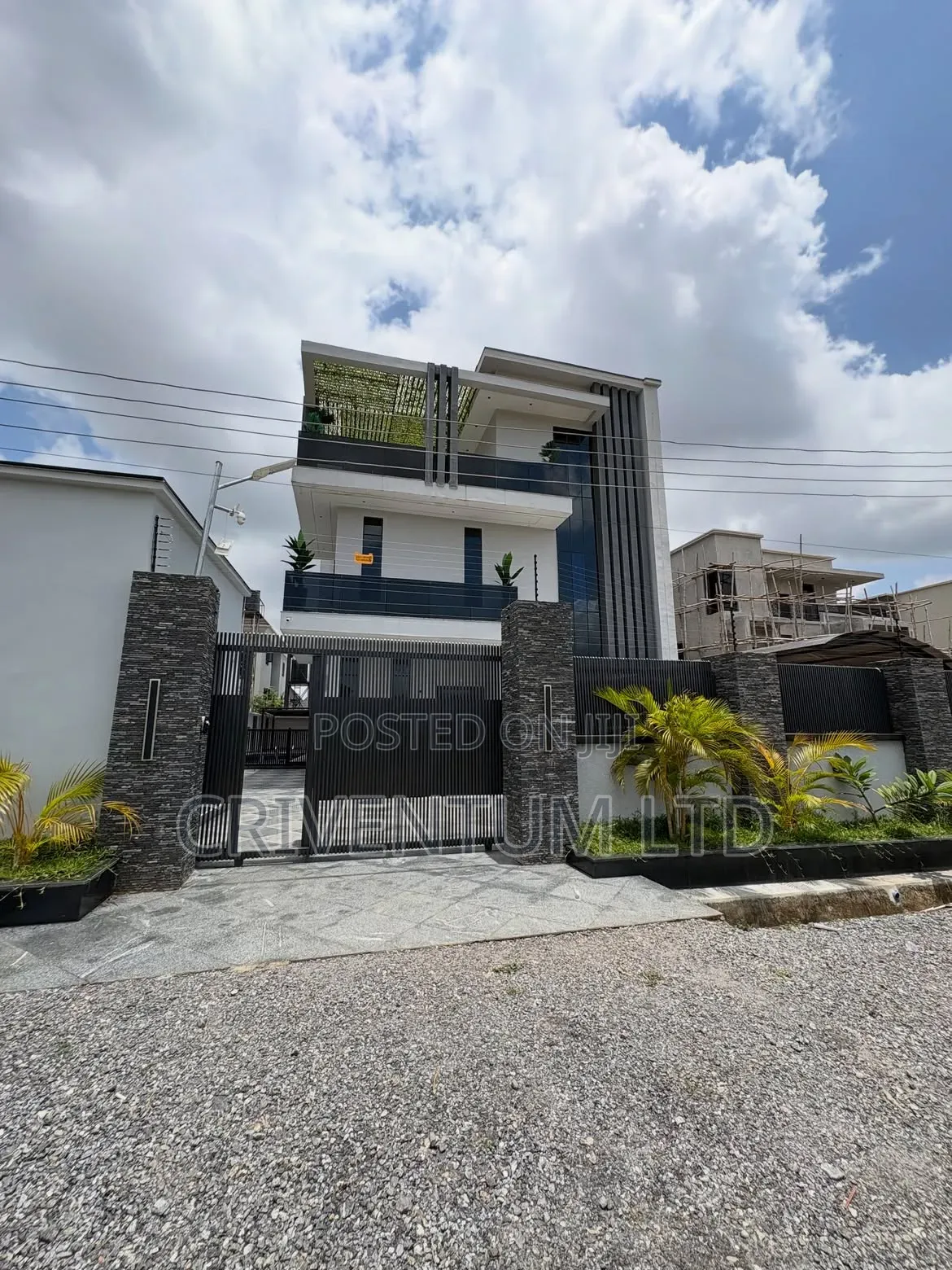 5bdrm Duplex in Apo Resettlement for sale