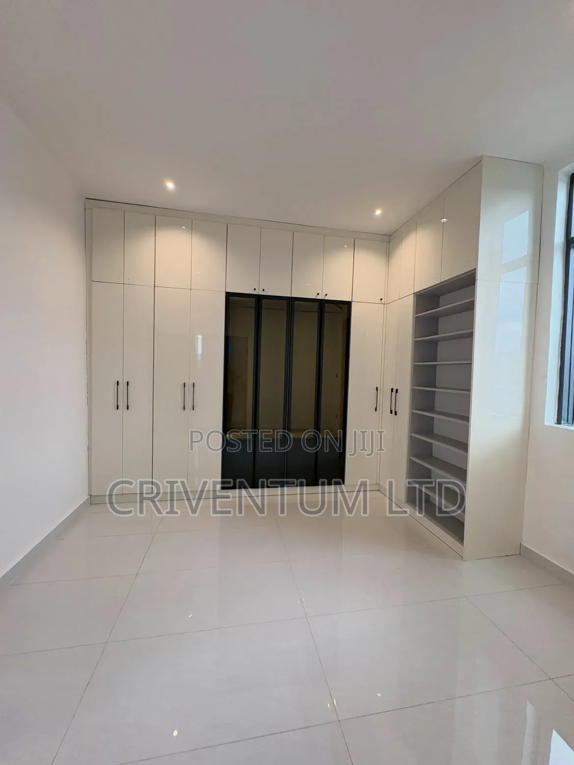 5bdrm Duplex in Apo Resettlement for sale