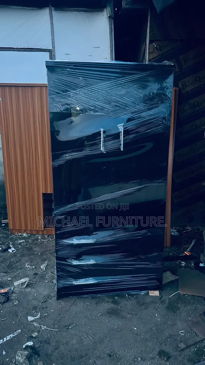 Moderate Black and Shiny 3ft by 6ft Wardrobe