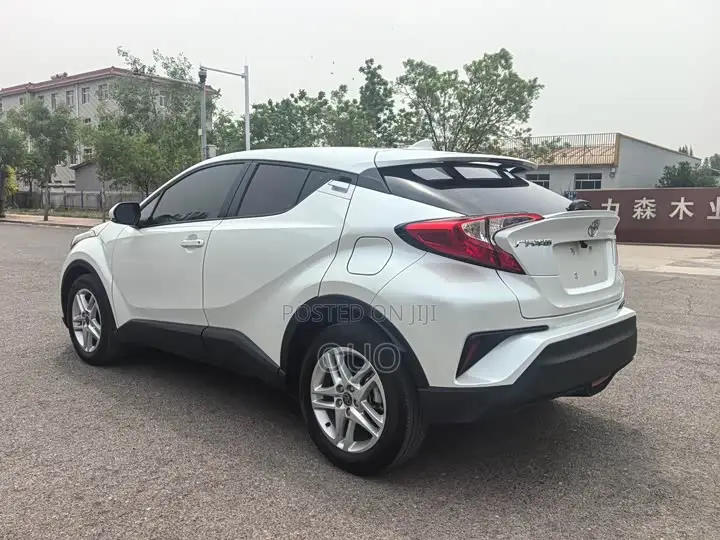 Toyota C-HR 2023 White