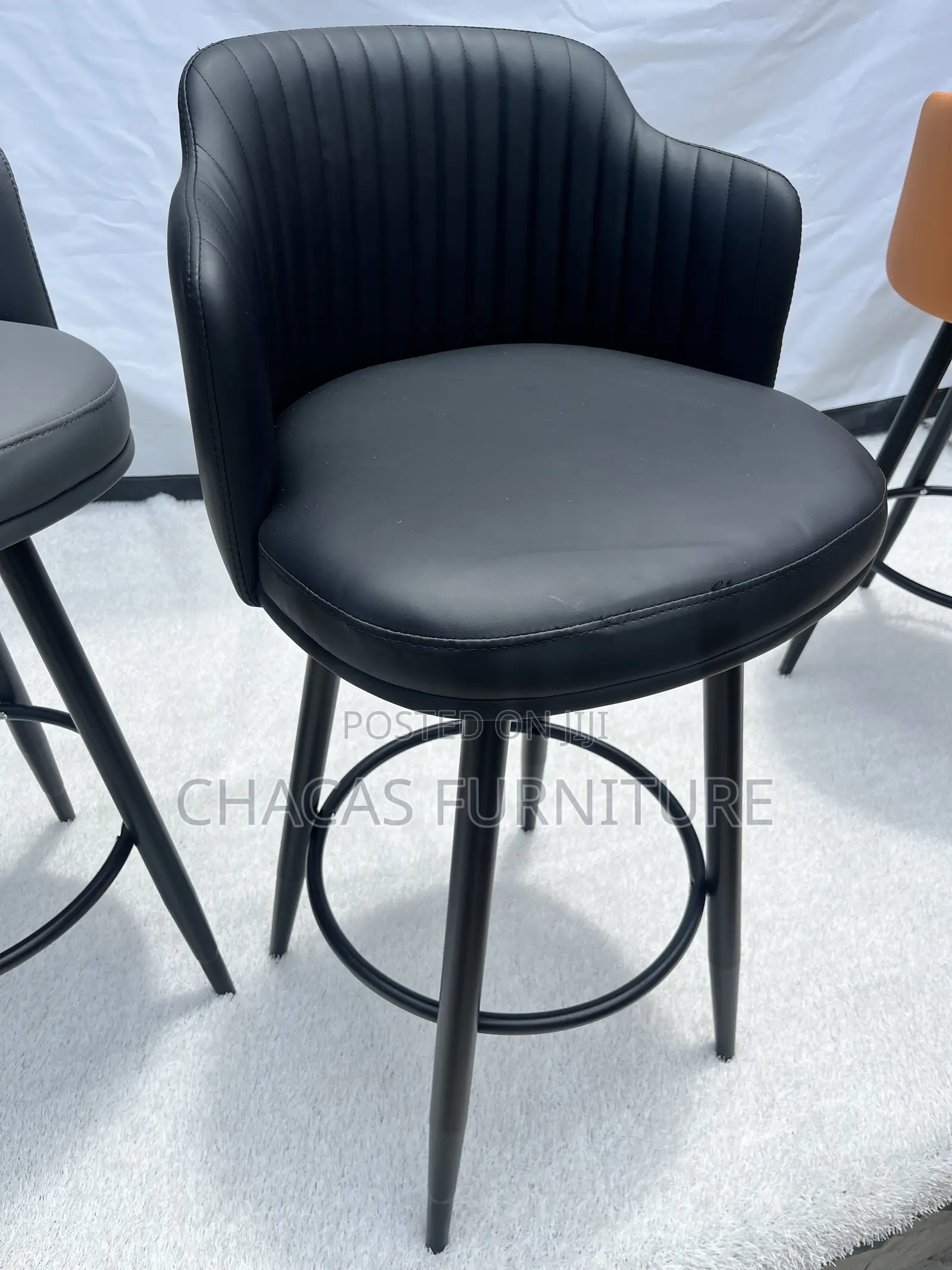 Luxury Leather Bar Stools - Swivel 4-Leg Kitchen Island Chairs