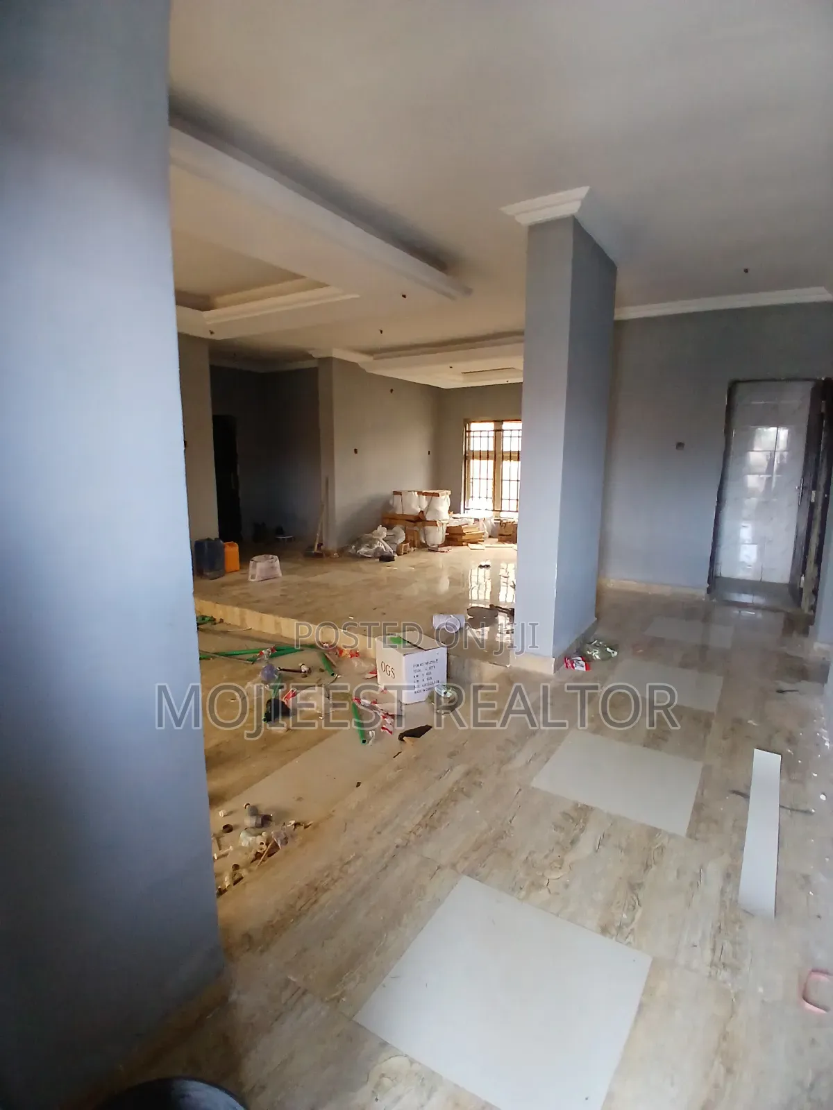 3bdrm Bungalow in Fha Lugbe Abuja for sale