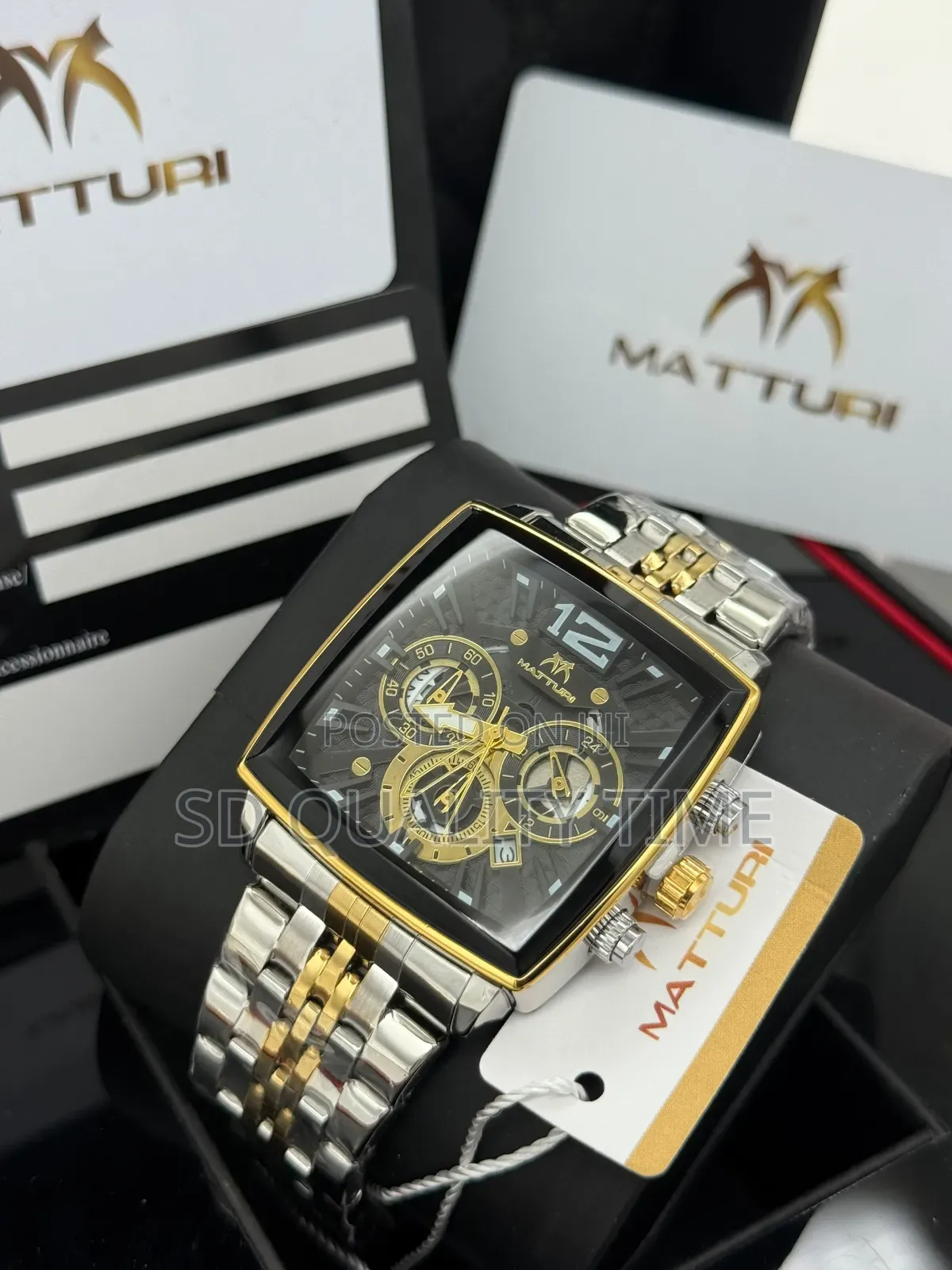 MATTURI Chronograph Watch
