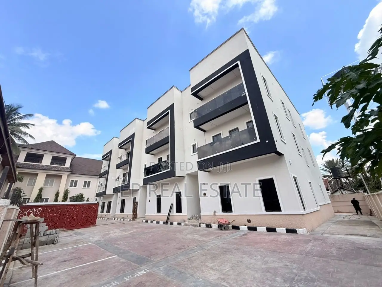 4bdrm Duplex in Maitama for rent
