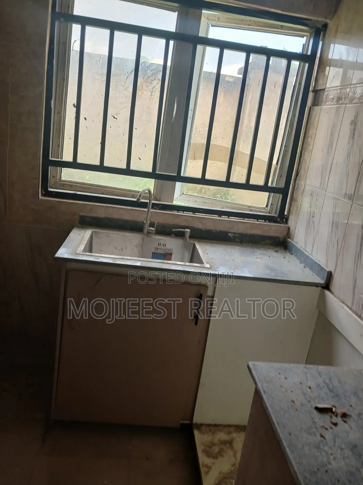 2bdrm Bungalow in Fha Lugbe Abuja for sale