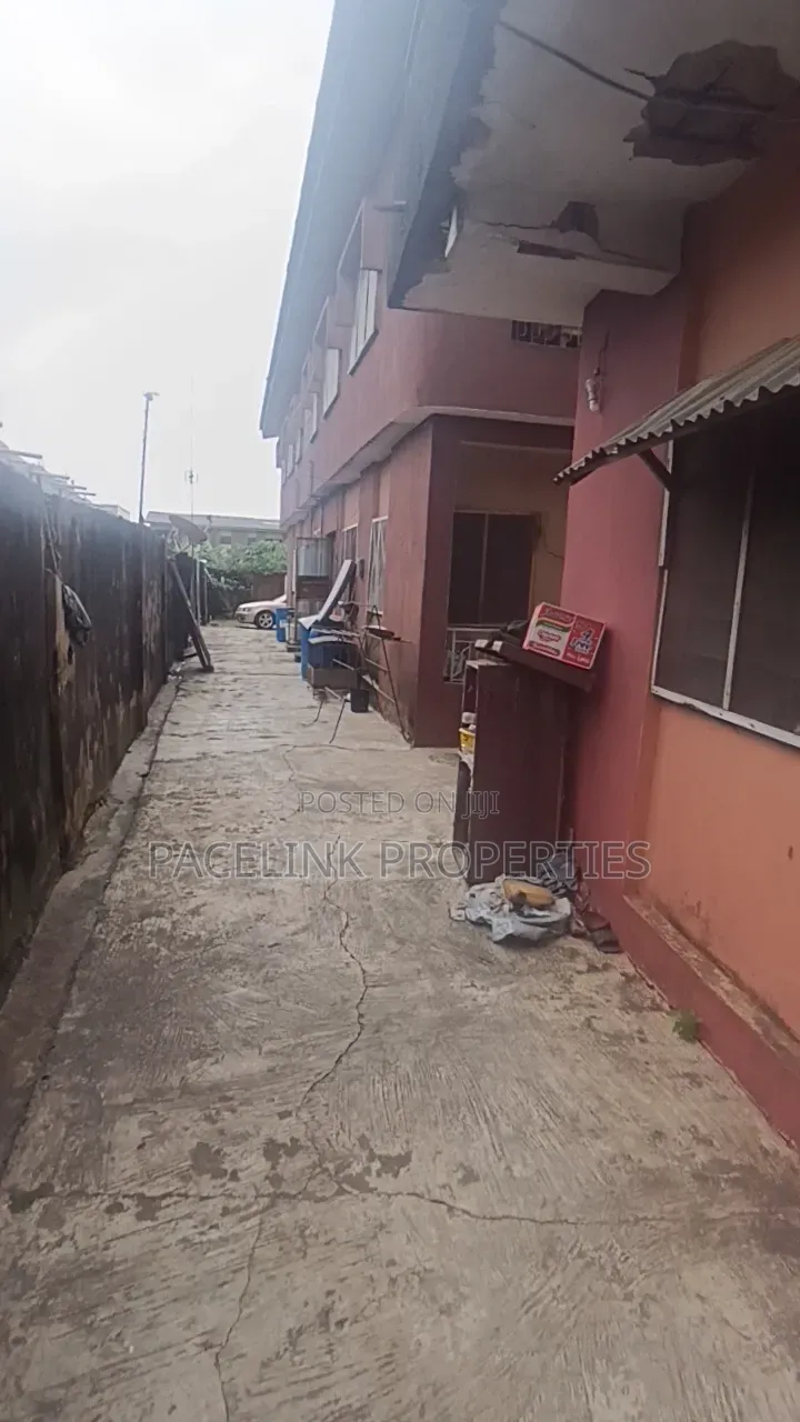 12bdrm Block of Flats in Egbeda for sale