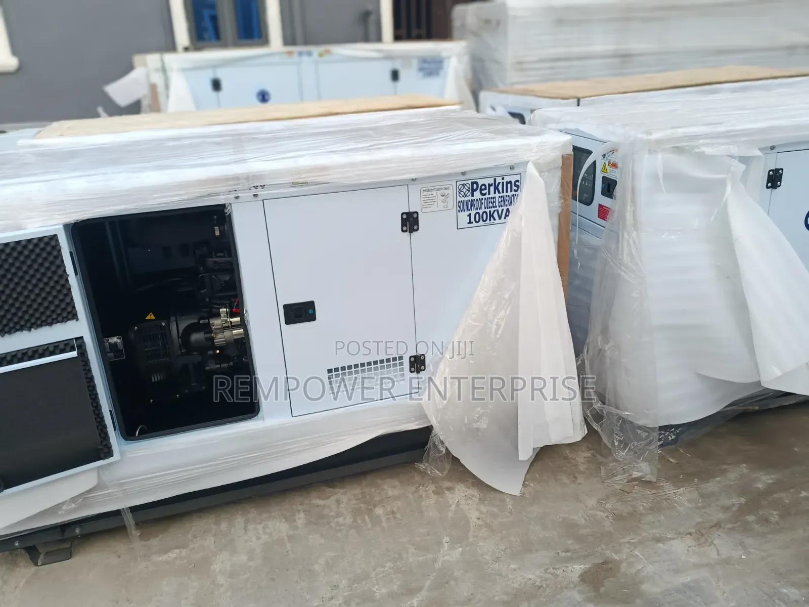  at at Perkins Soundproof 100kva