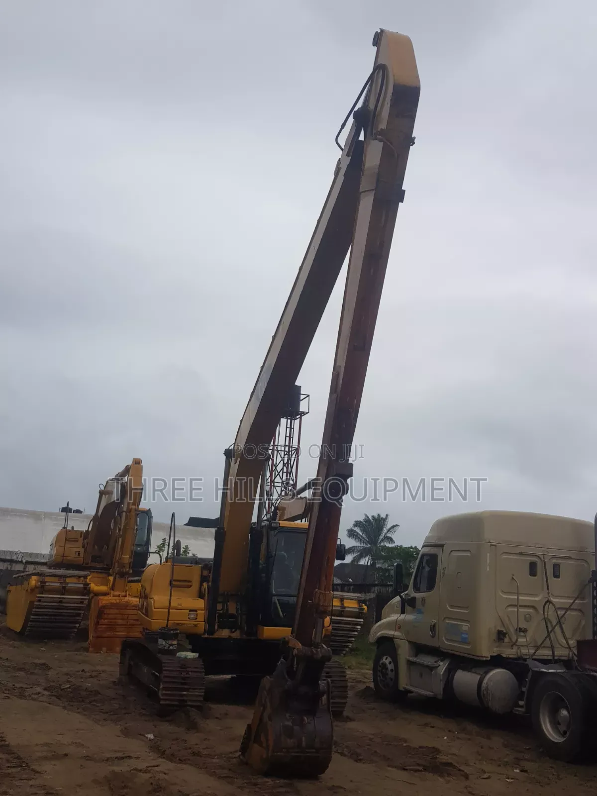 Longboom Cat 320dl