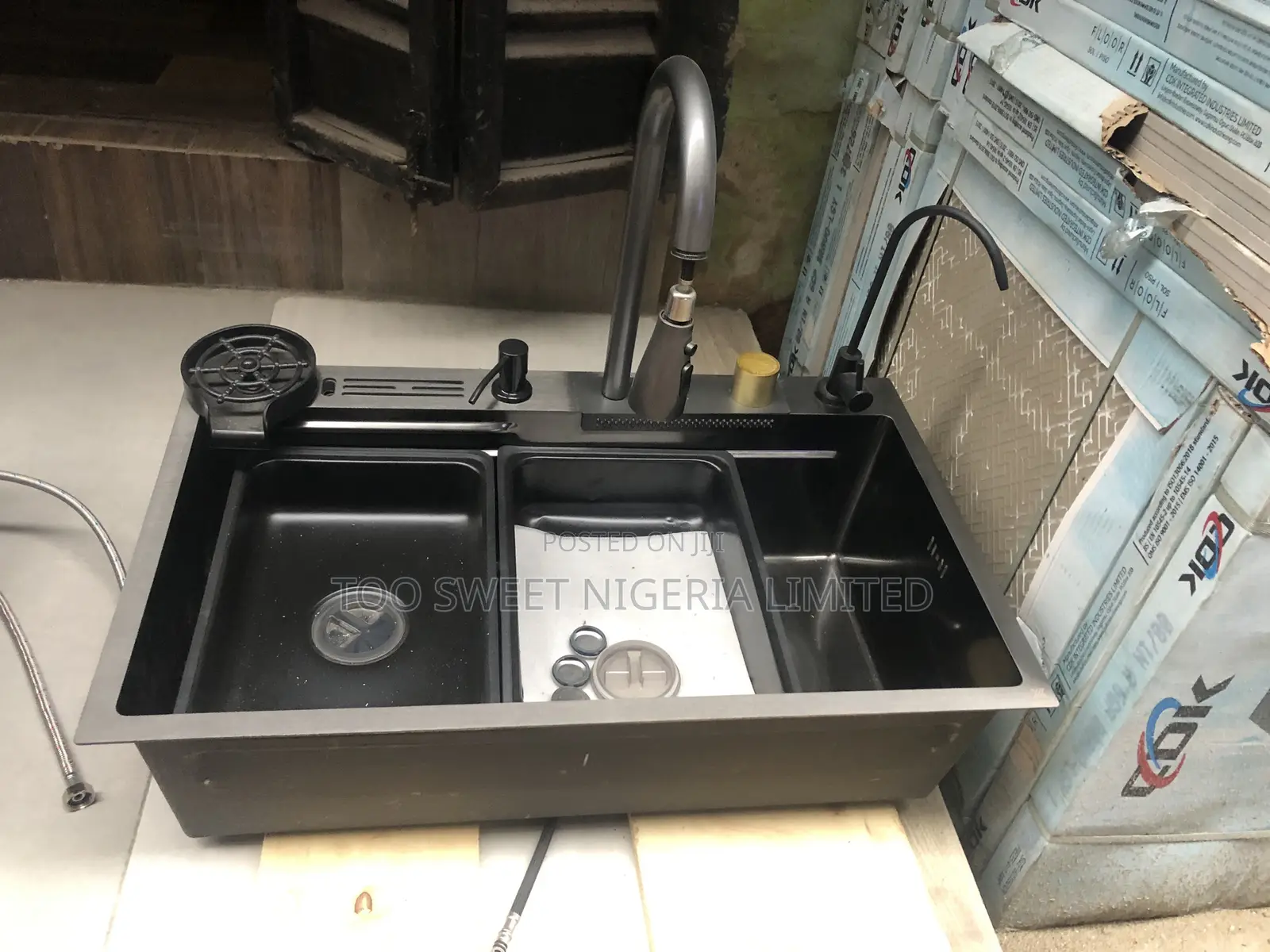 Kitchen Basin Tap With All Accessories