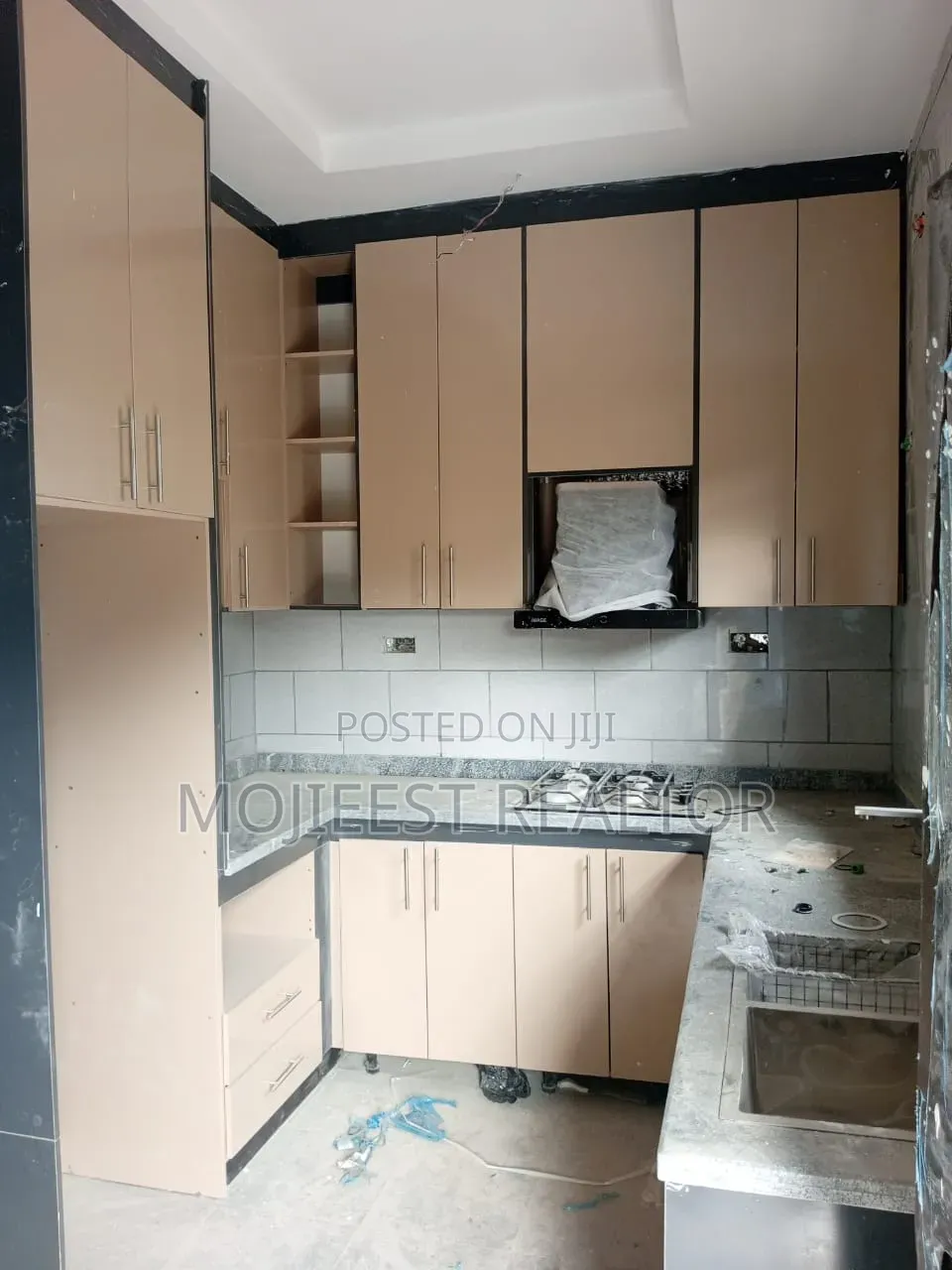 2bdrm Townhouse / Terrace in Nut, Lugbe District for rent