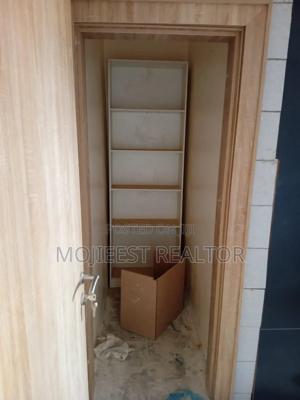 2bdrm Townhouse / Terrace in Nut, Lugbe District for rent