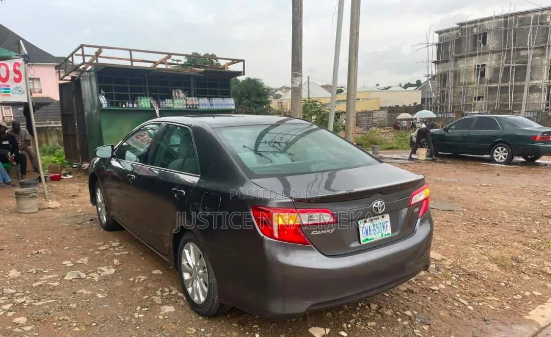 Toyota Camry 2014 Gray
