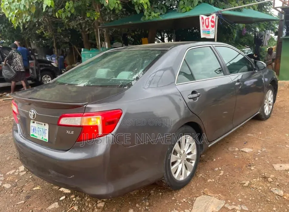 Toyota Camry 2014 Gray