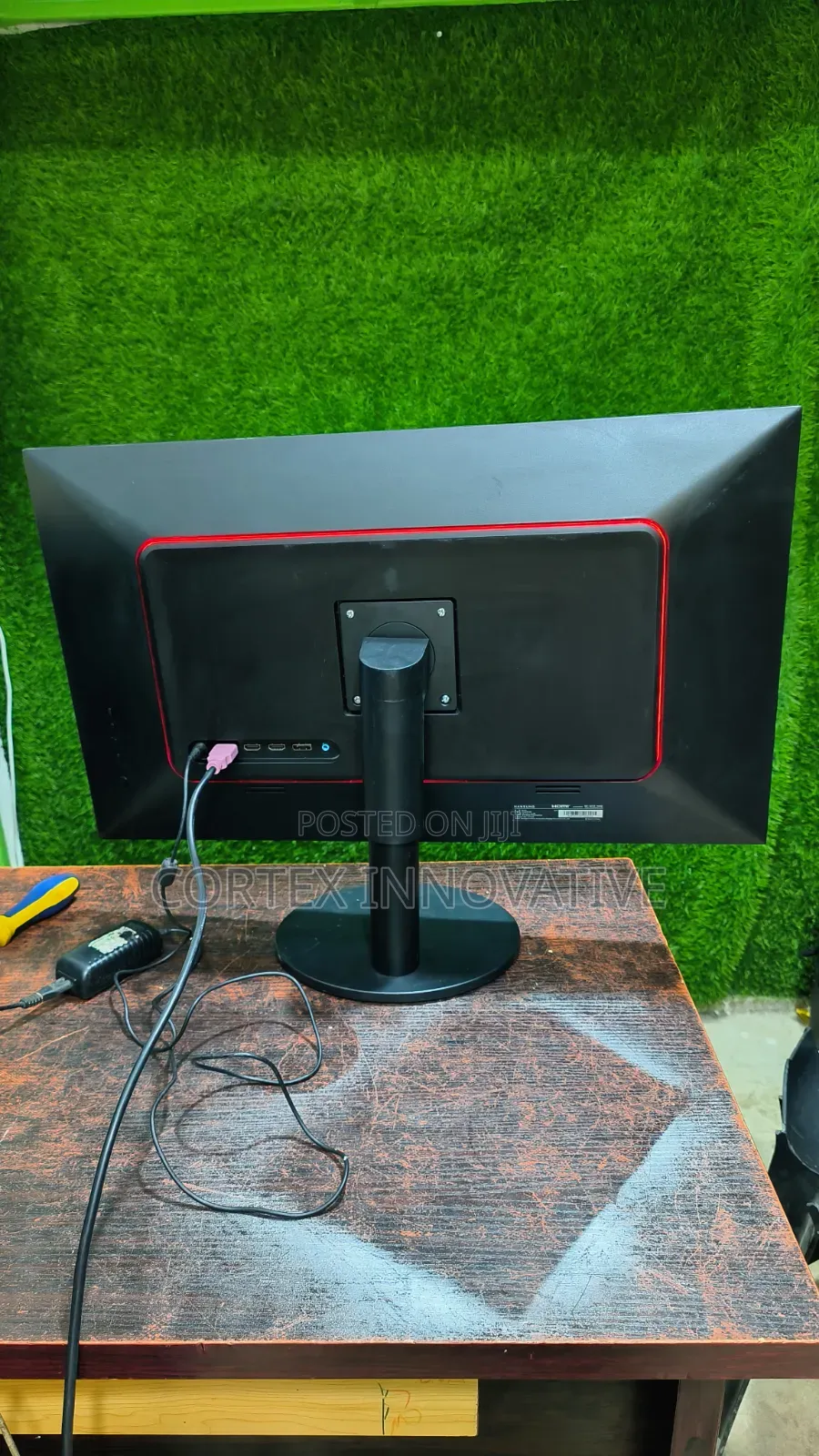 27 Inches Gaming IPS Frameless Monitor 1080 P 144Hz Refresh Rate