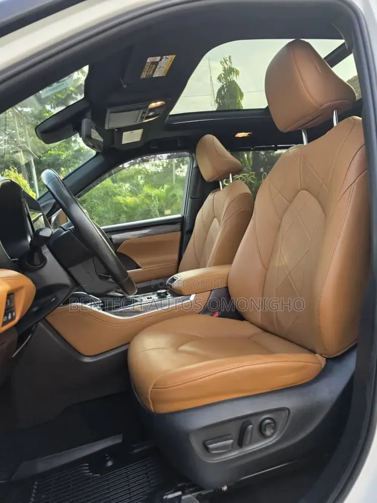 Toyota Highlander Platinum AWD 2020 White
