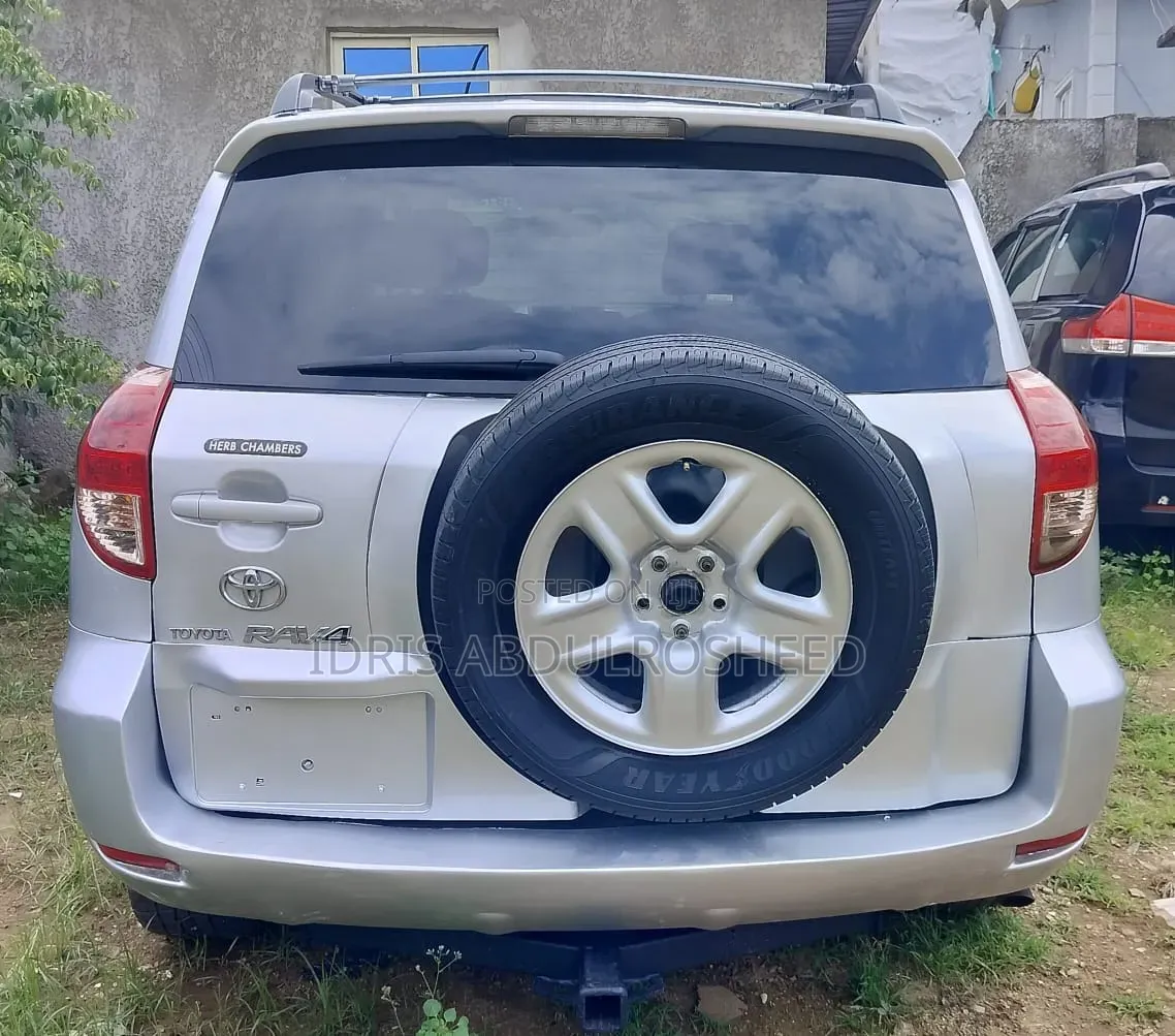 Toyota RAV4 2007 Silver
