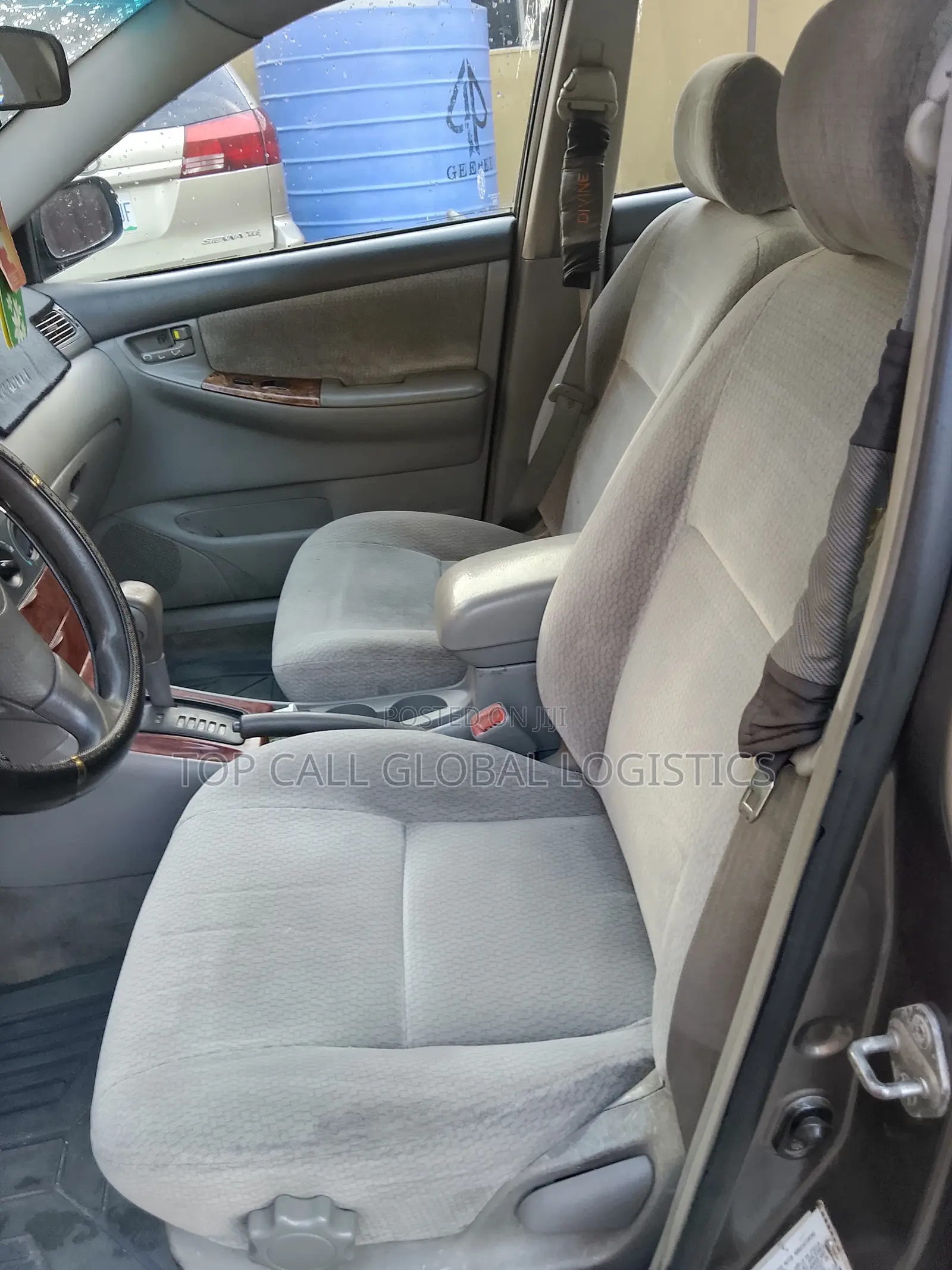 Toyota Corolla LE 2004 Gray
