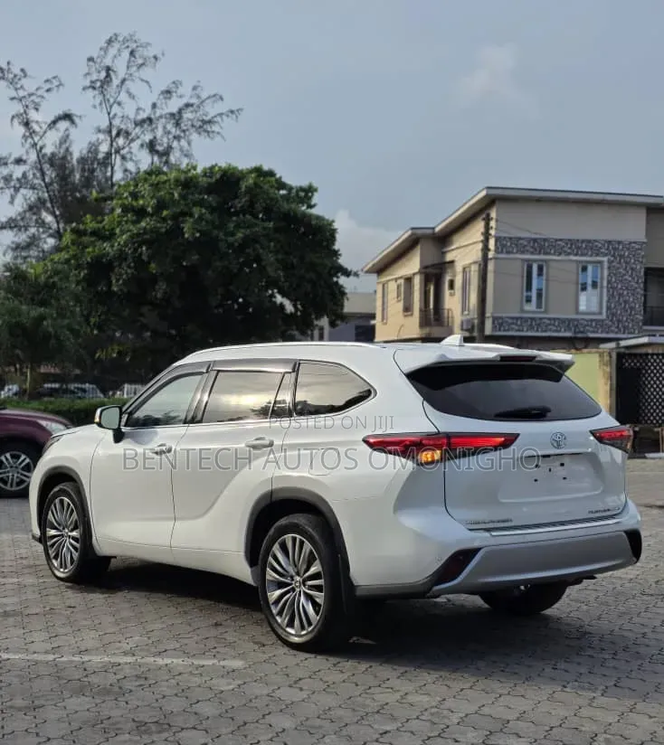 Toyota Highlander Platinum AWD 2020 White