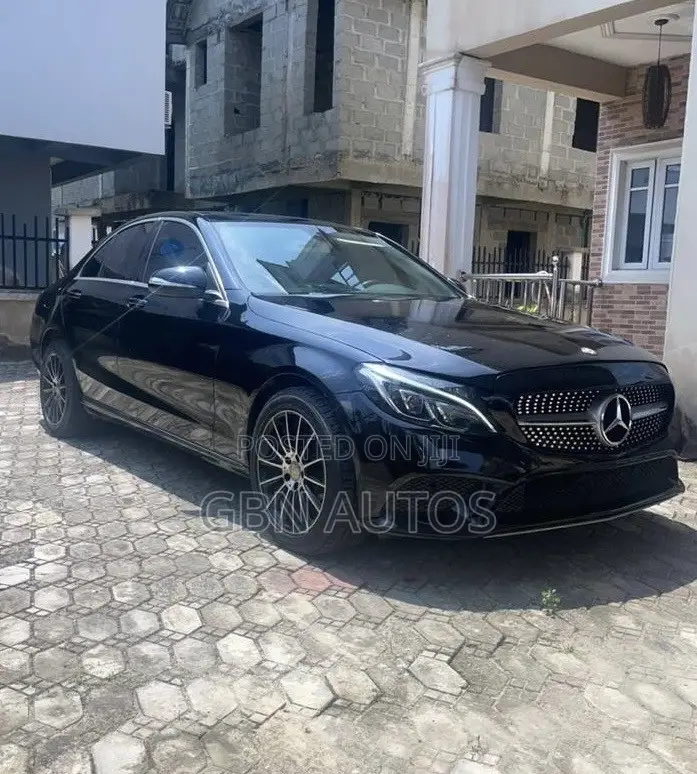 Mercedes-Benz C300 Base Sedan RWD (2.0L 4cyl 7A) 2016 Black