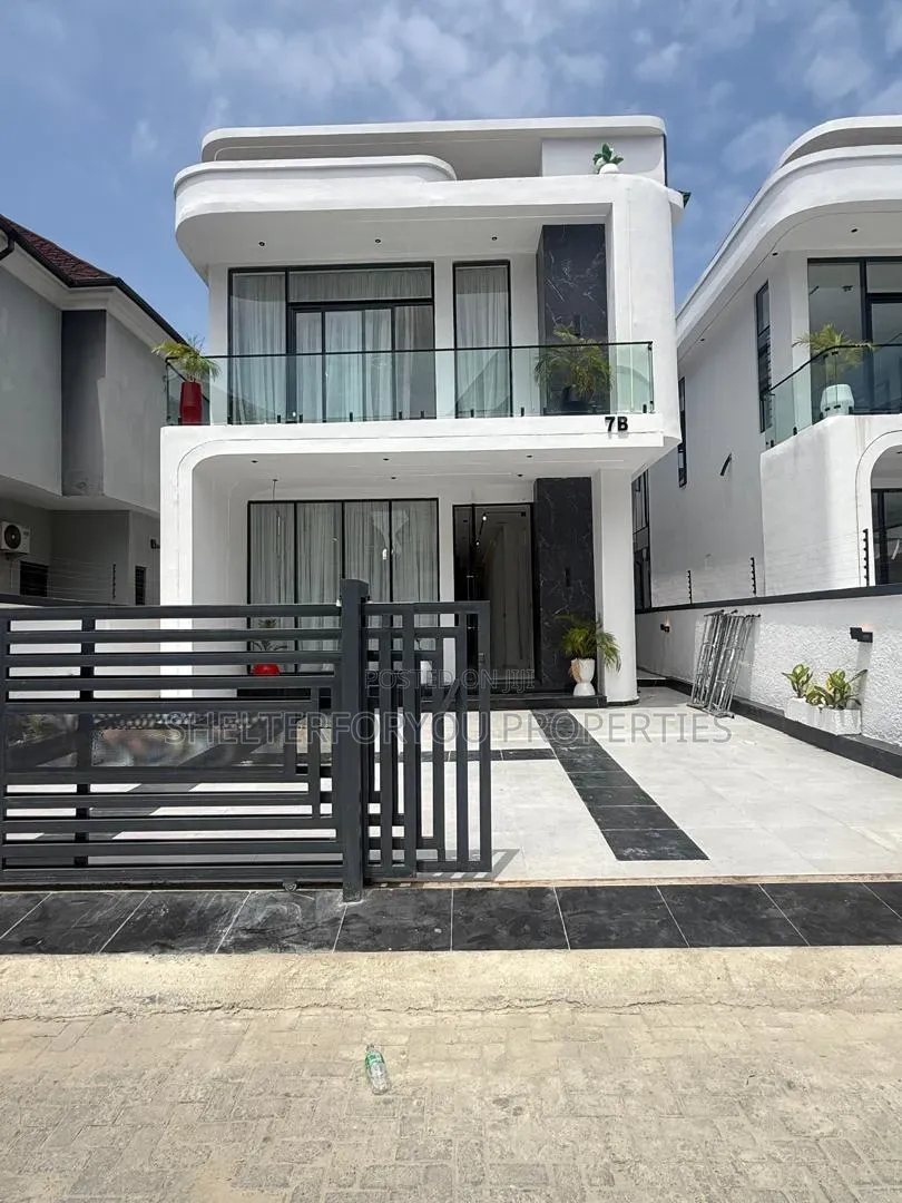 5bdrm Duplex in Ikate for sale