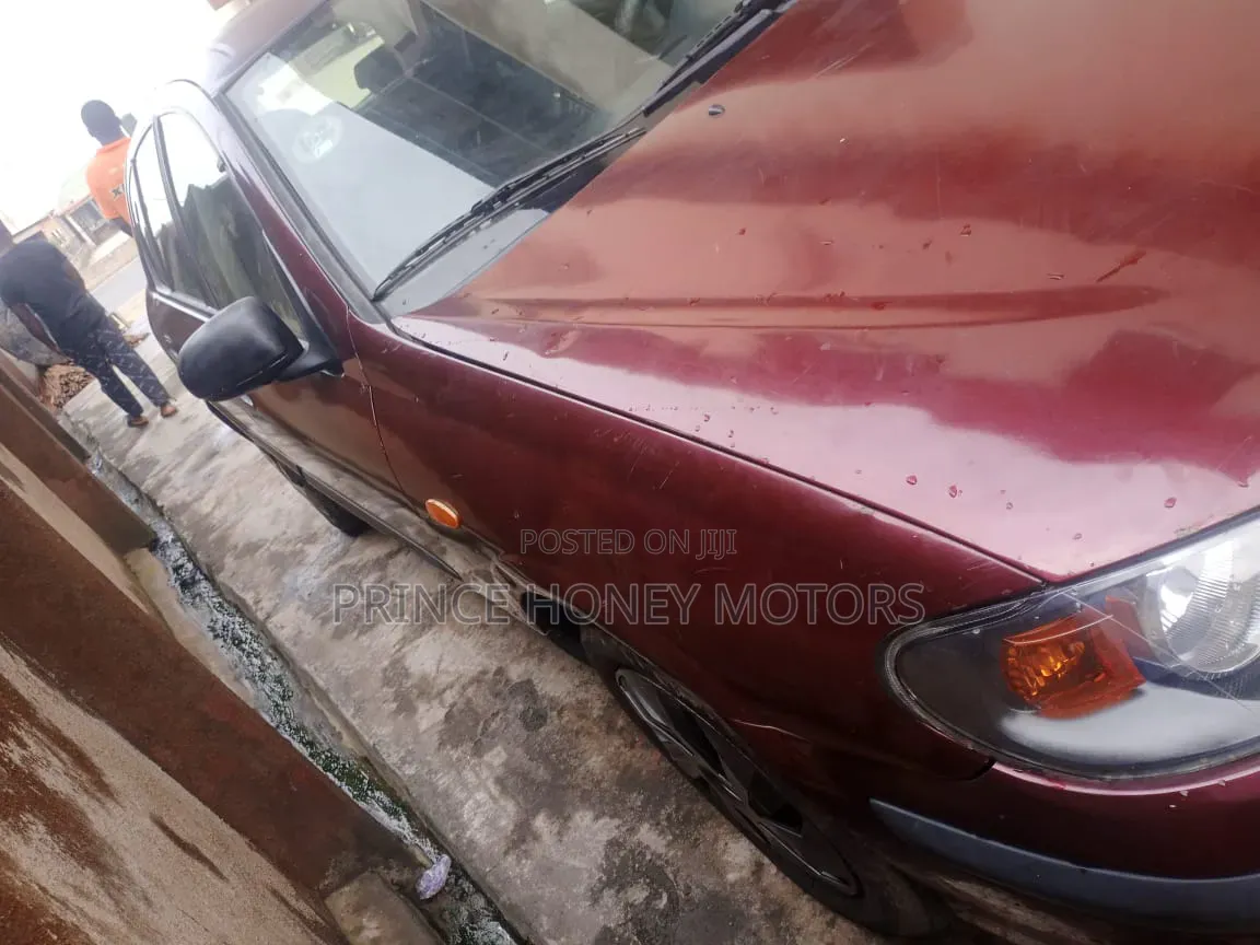 Nissan Almera 1.5 D 2003 Red