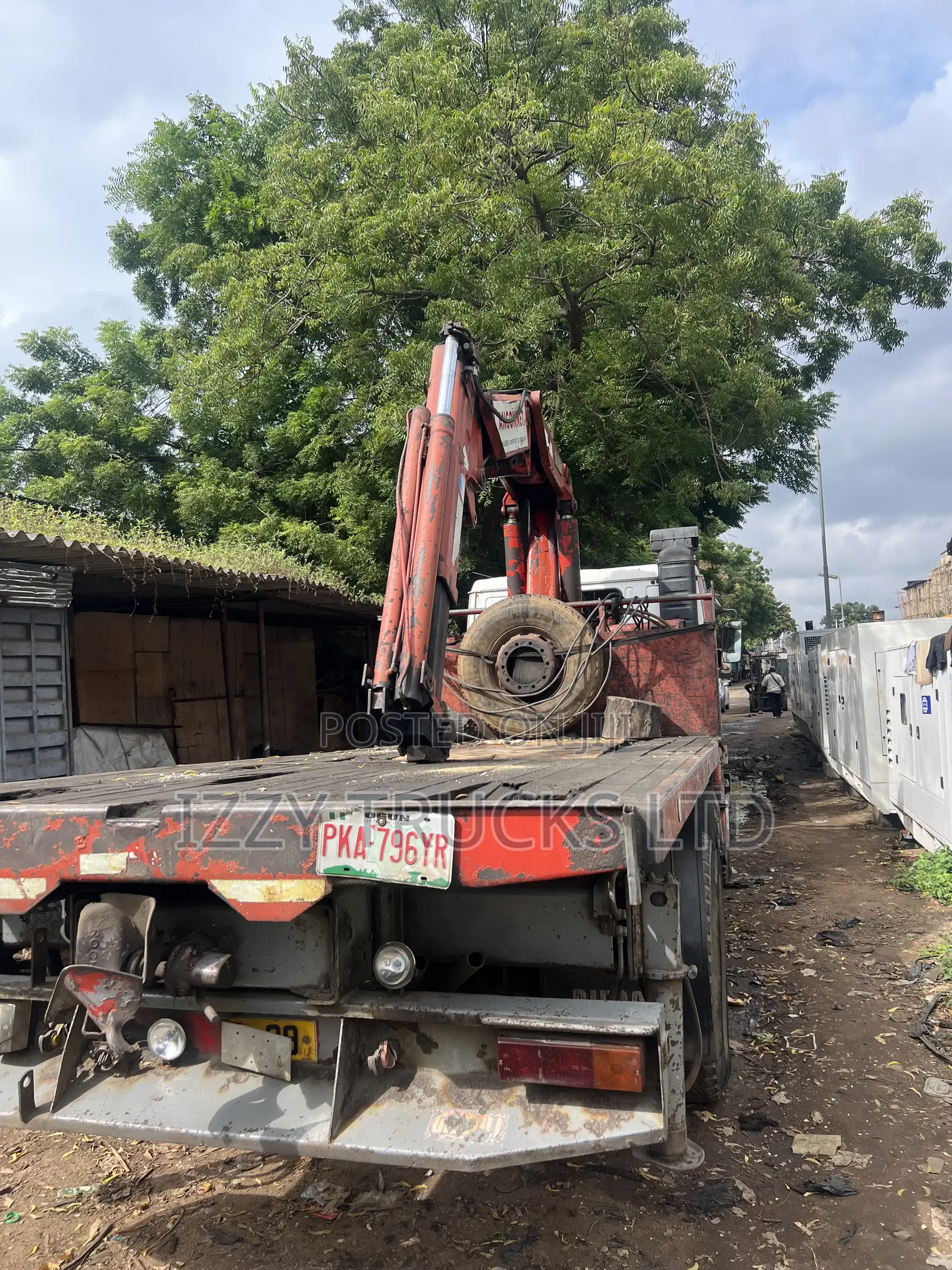 12 Tons Hiab Dor Hire