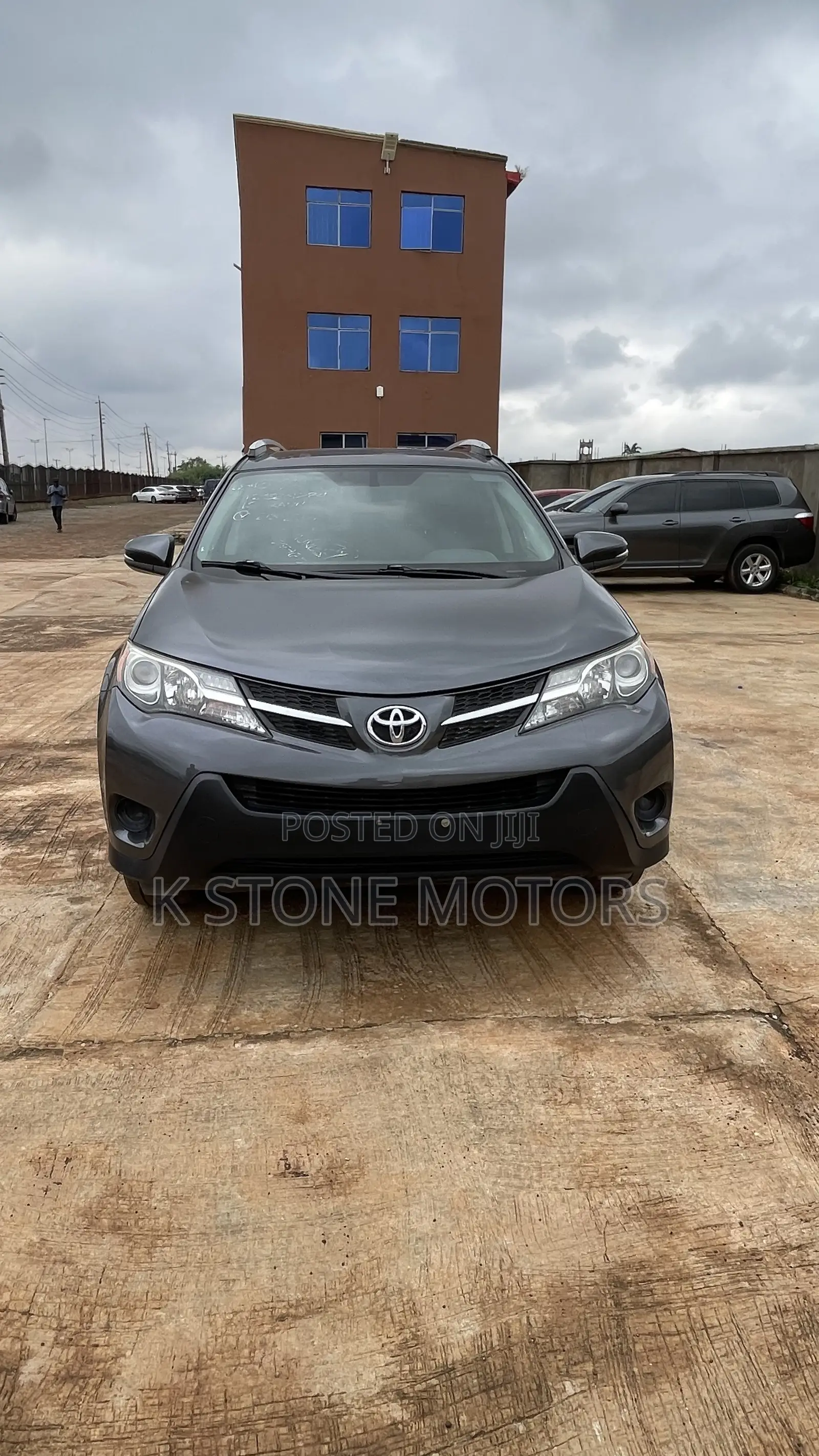 Toyota RAV4 LE 4dr SUV (2.5L 4cyl 6A) 2015 Gray