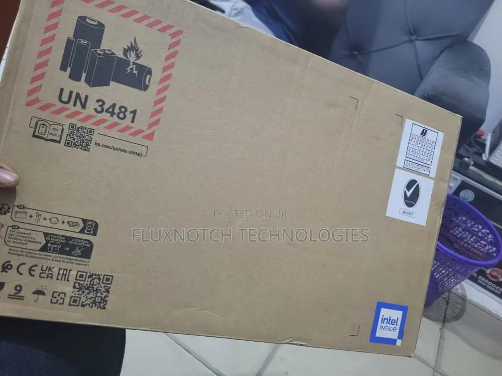 New Laptop HP 14z 8GB Intel Core i7 SSD 512GB