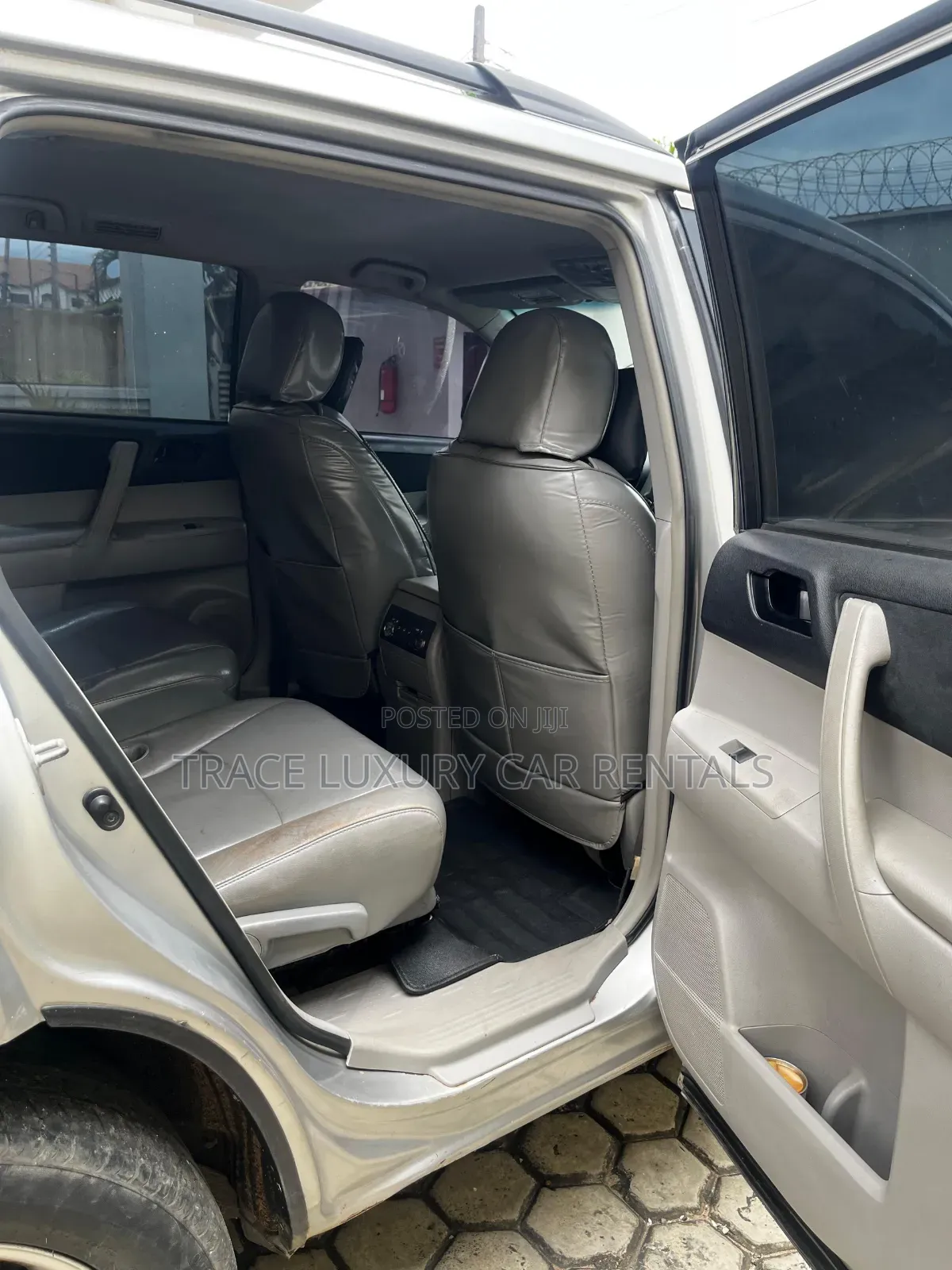Highlander 3Rows for Rent in Lagos