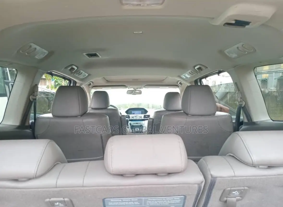 Honda Odyssey Touring 2013 Silver