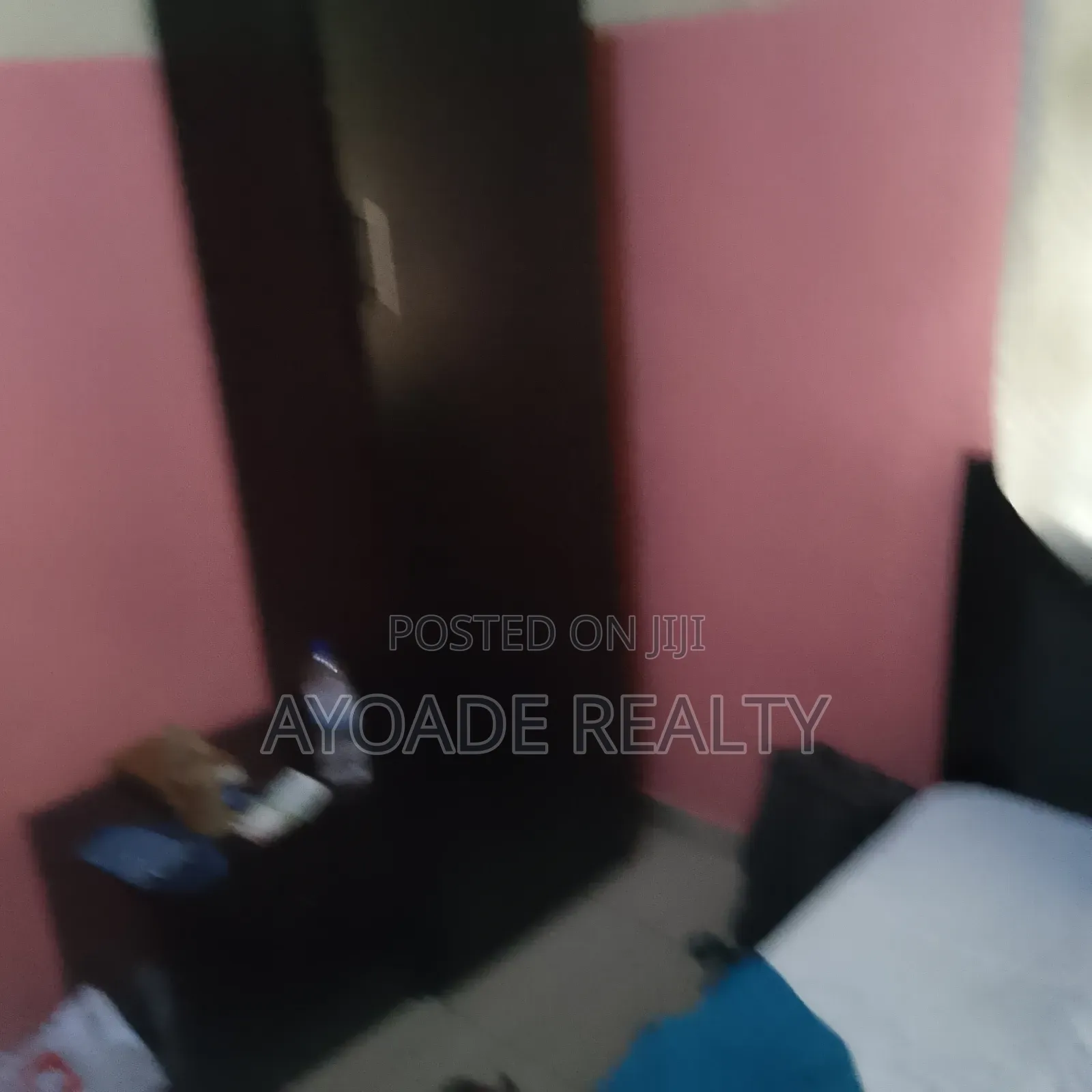 5bdrm Bungalow in Arapaja, Ibadan for sale