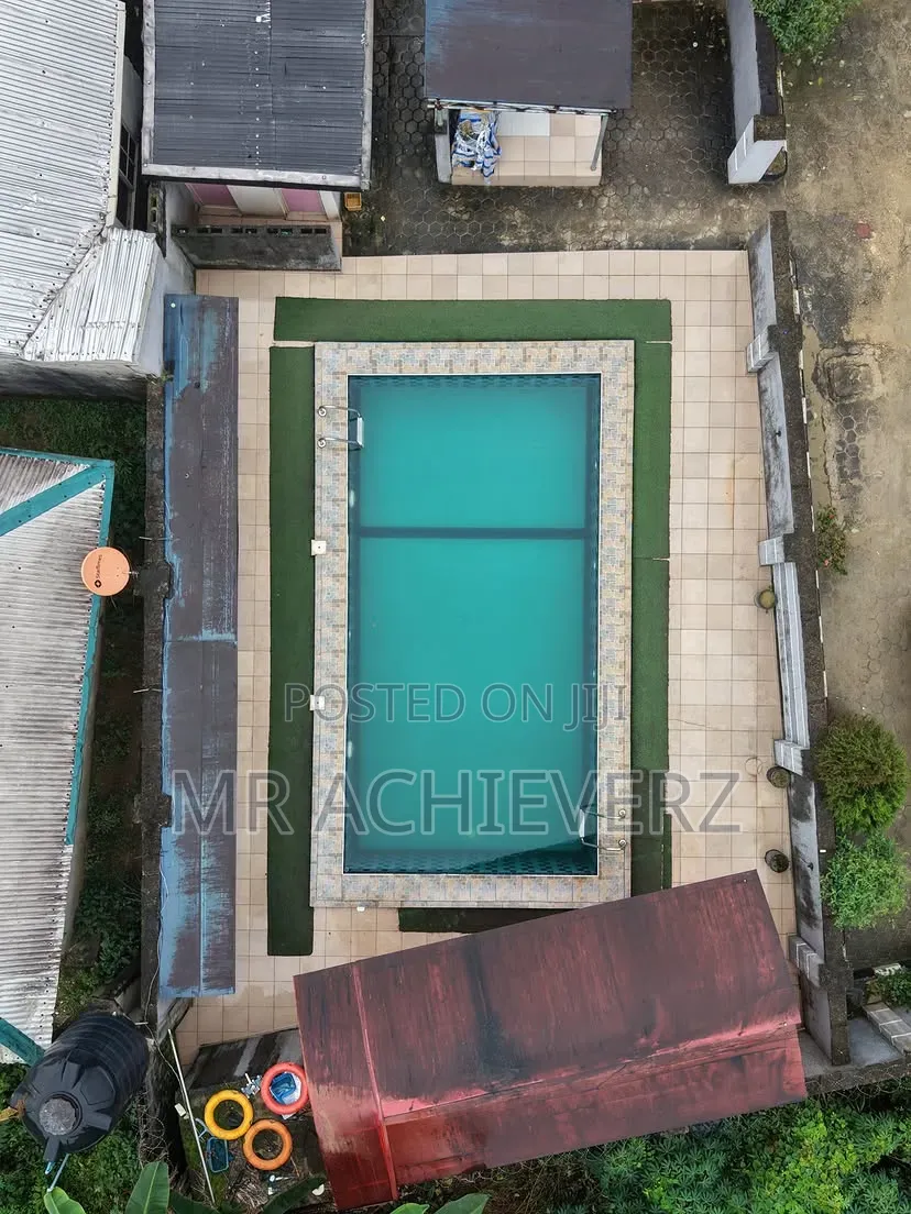 Furnished 20bdrm Chalet in Rumualogu, Obio-Akpor for sale