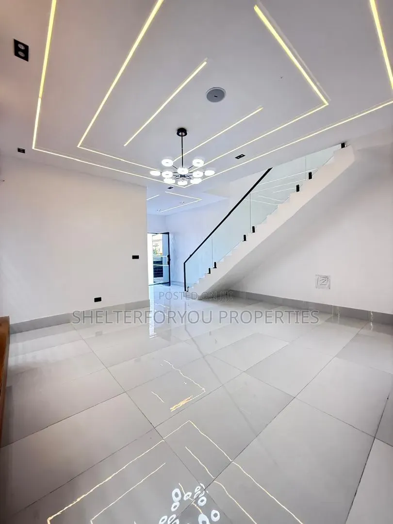4bdrm Duplex in Sangotedo for sale
