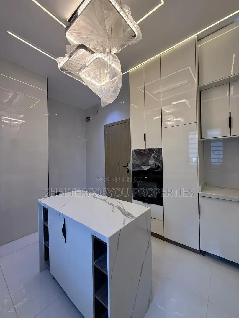 4bdrm Duplex in Sangotedo for sale