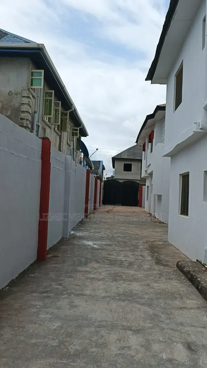 Furnished 3bdrm Block of Flats in Egan, Ikotun/Igando for sale
