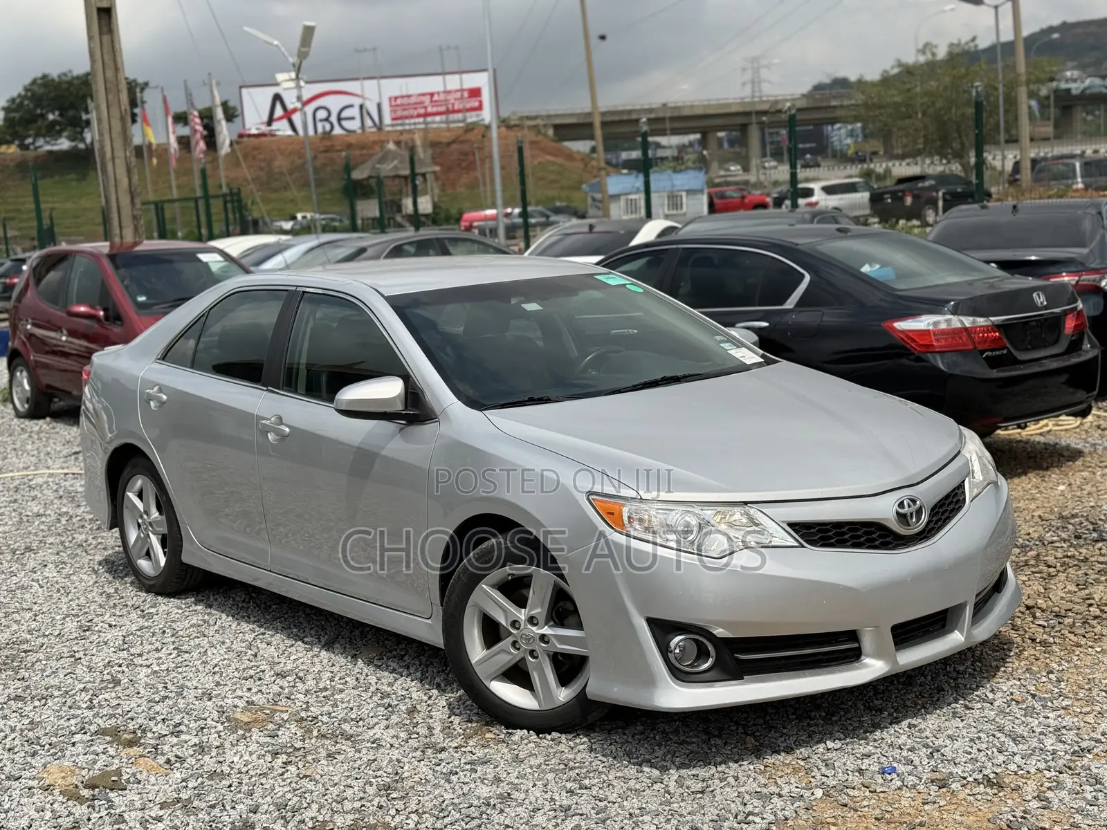 Toyota Camry SE 4dr Sedan (2.5L 4cyl 6A) 2013 Silver