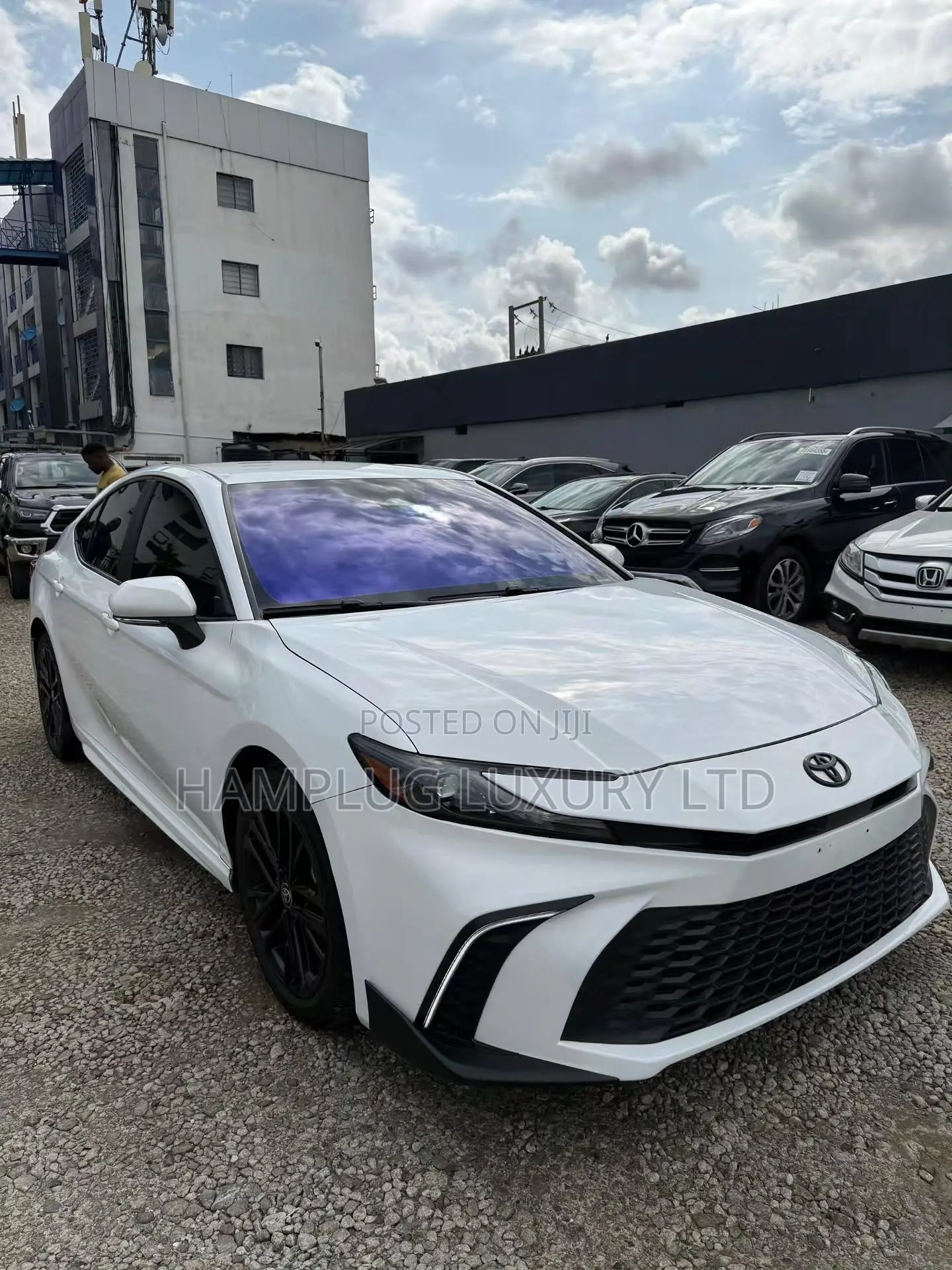 Toyota Camry 2025 White
