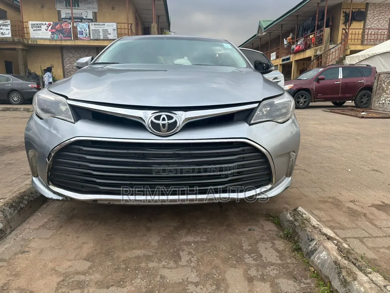 Toyota Avalon XLE 4dr Sedan (3.5L 6cyl 6A) 2015 Silver