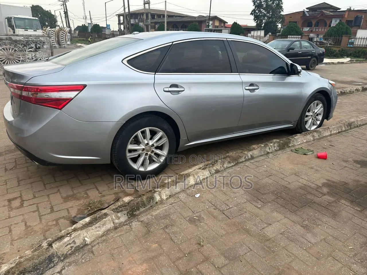 Toyota Avalon XLE 4dr Sedan (3.5L 6cyl 6A) 2015 Silver