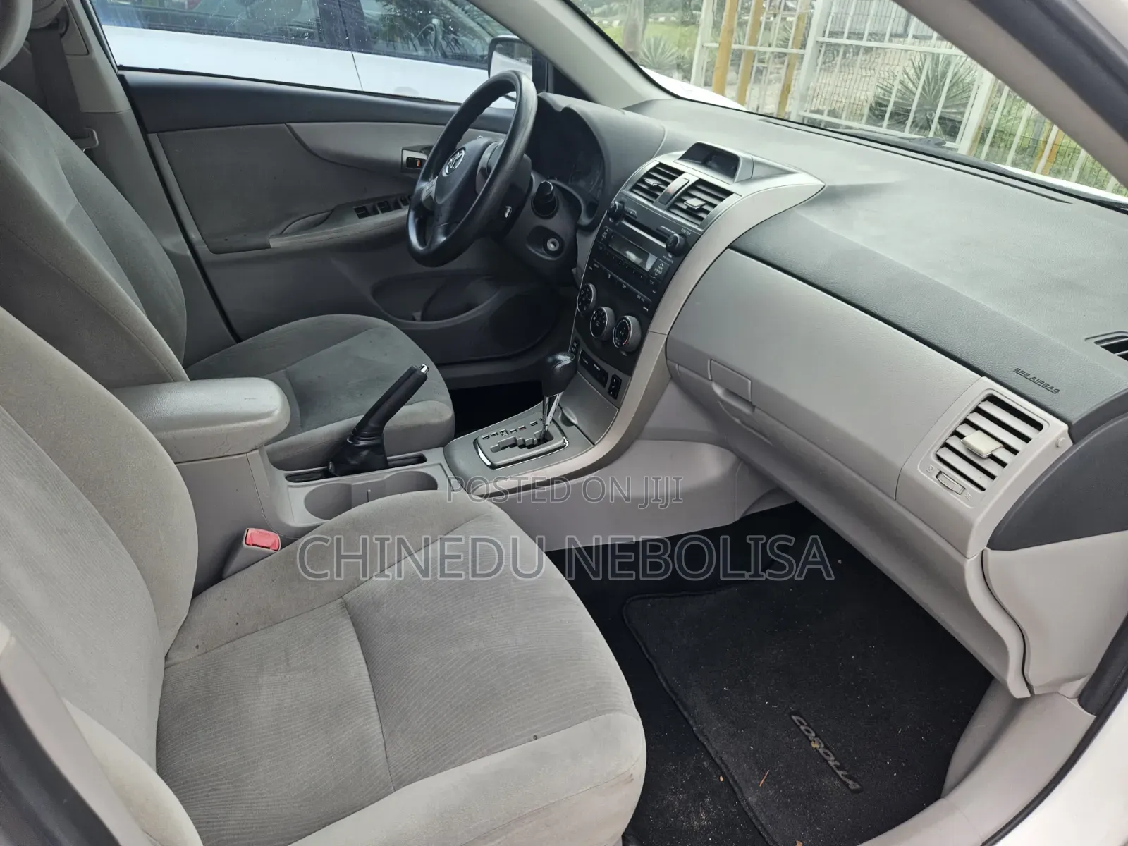 Toyota Corolla 2013 White