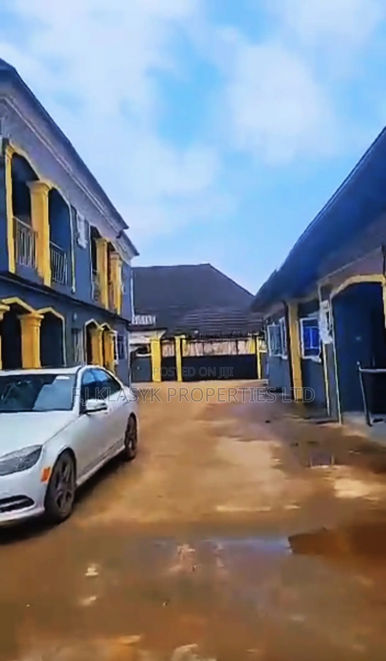 18bdrm Block of Flats in Benin City for sale