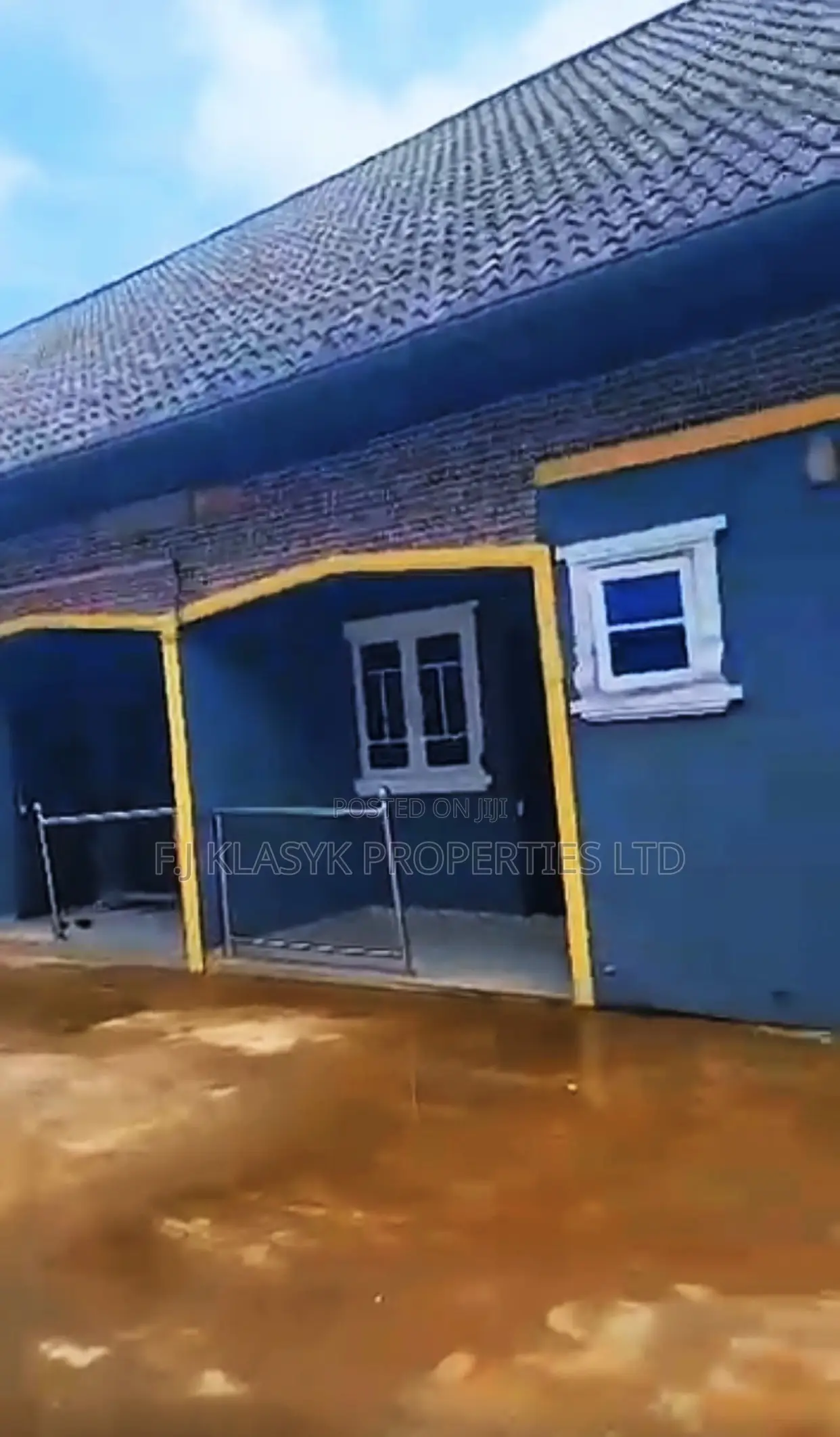 18bdrm Block of Flats in Benin City for sale