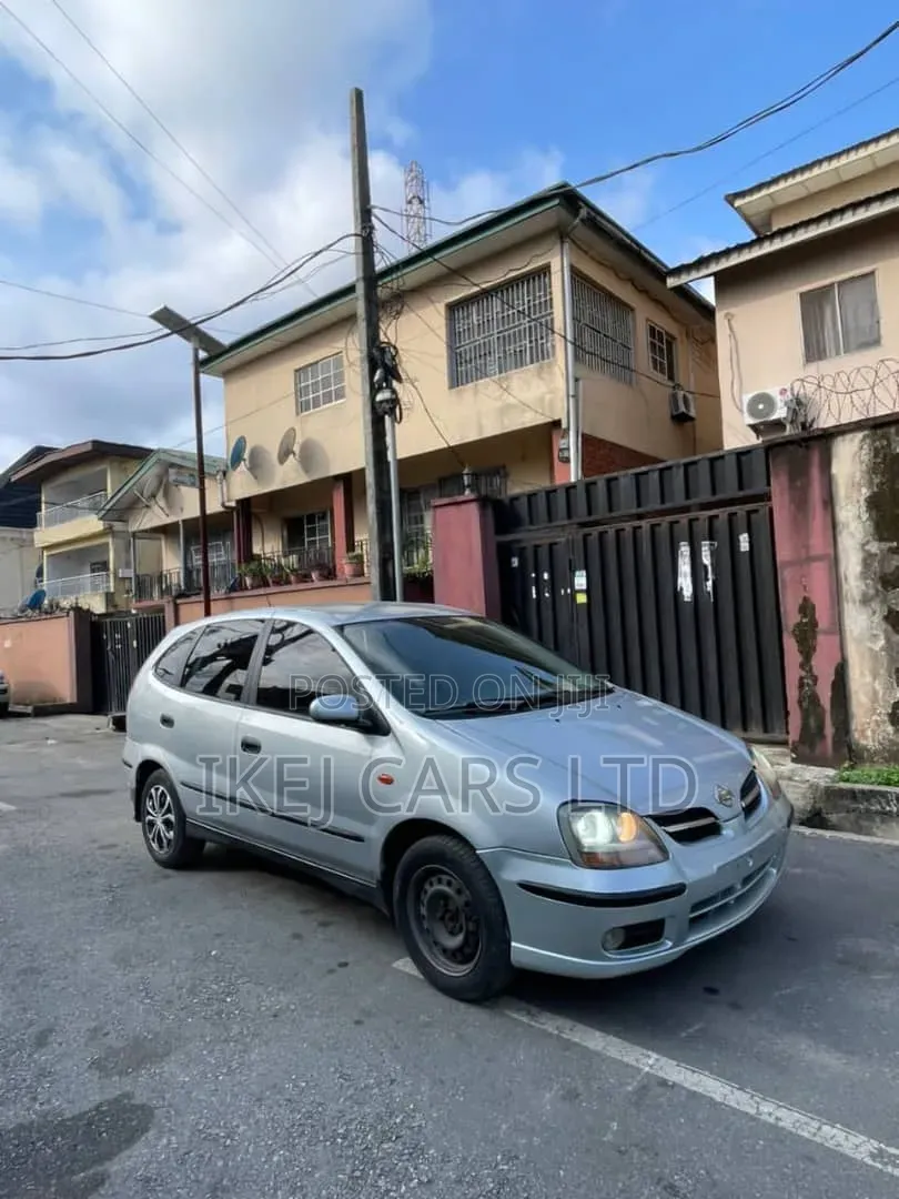 Nissan Almera 2005 Silver