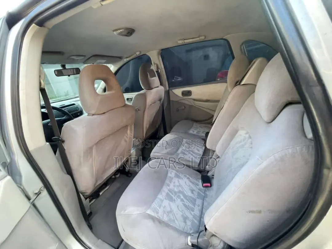 Nissan Almera 2005 Silver