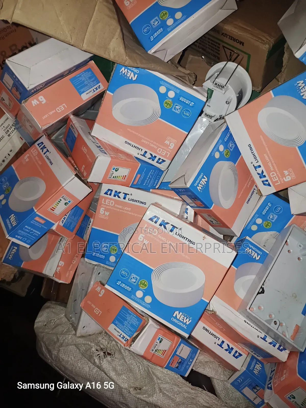 6w Akt Surface Light