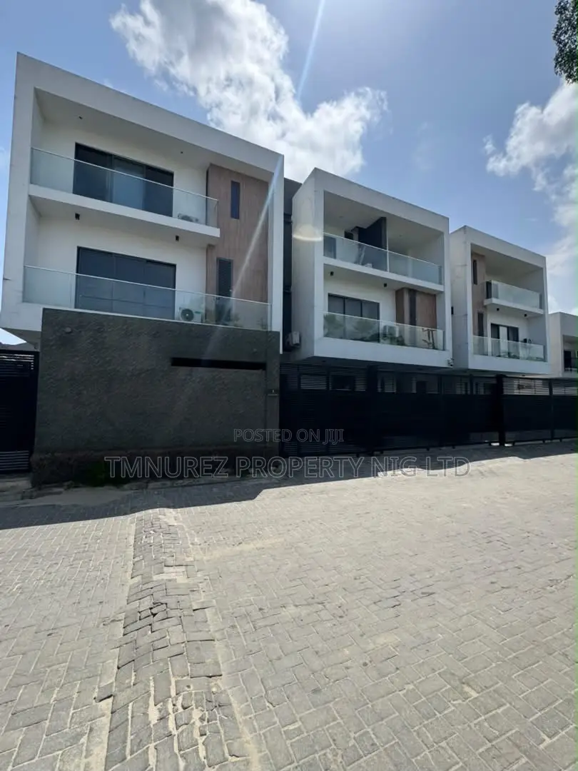 2bdrm Apartment in Osapa london for sale
