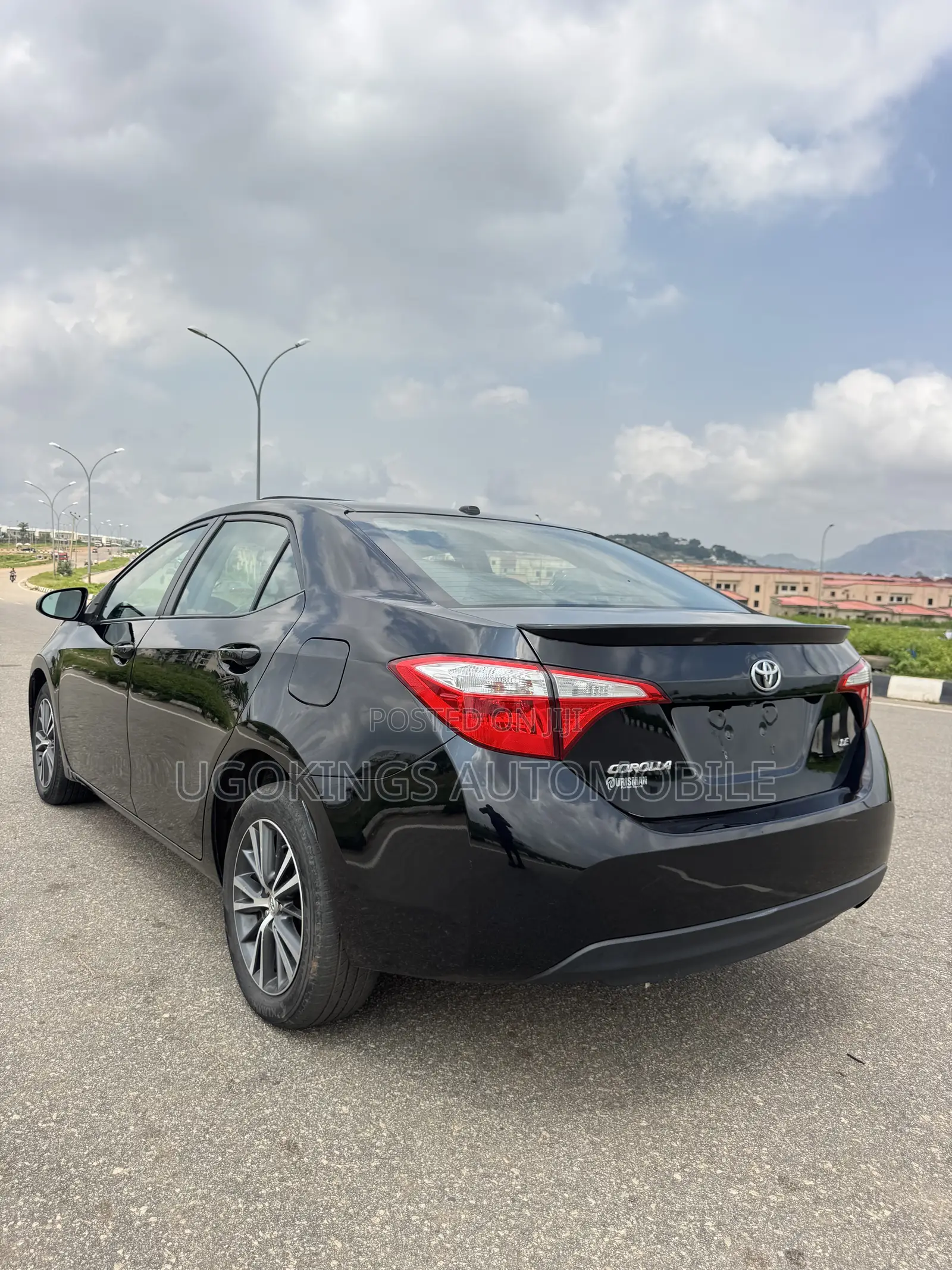 Toyota Corolla LE Premium 4dr Sedan (1.8L 4cyl CVT) 2016 Black